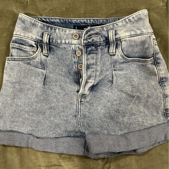 Hollister Light Blue Jean Shorts - Picture 1 of 3